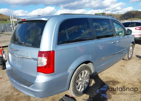 2013 Chrysler Town & Country Touring z USA, uszkodzony, nr VIN 2C4RC1BGXDR540773